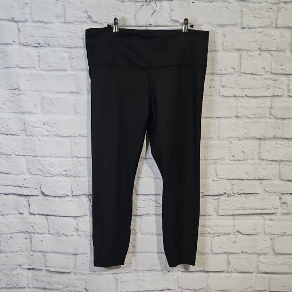GAPfit Blackout Technology Leggings